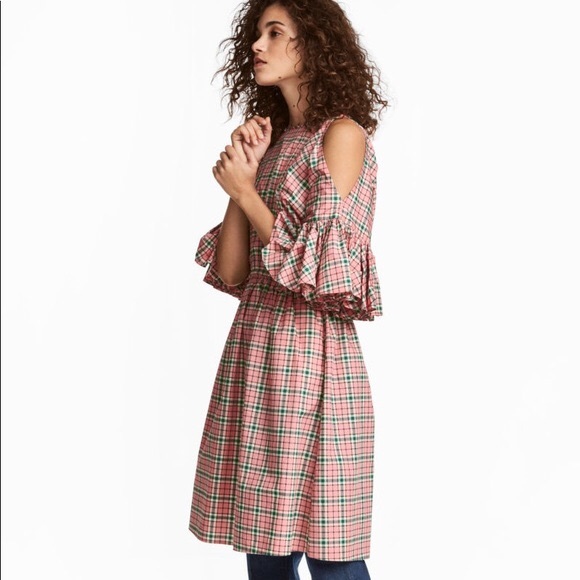 H&M Dresses & Skirts - H&M PLAID COLD SHOULDER PEPLUM SLEEVE MIDI DRESS